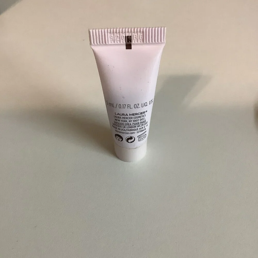 Laura Mercier Translucent Loose Setting Powder, 0.05 OZ & Primer Travel Size